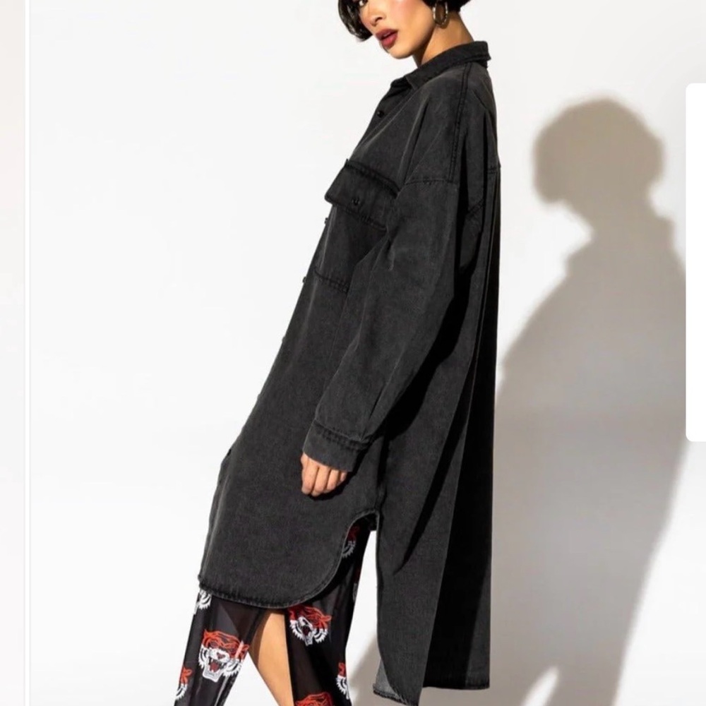 Dressed in LALA Betty Denim Grunge Shirt Jacket in Black XL